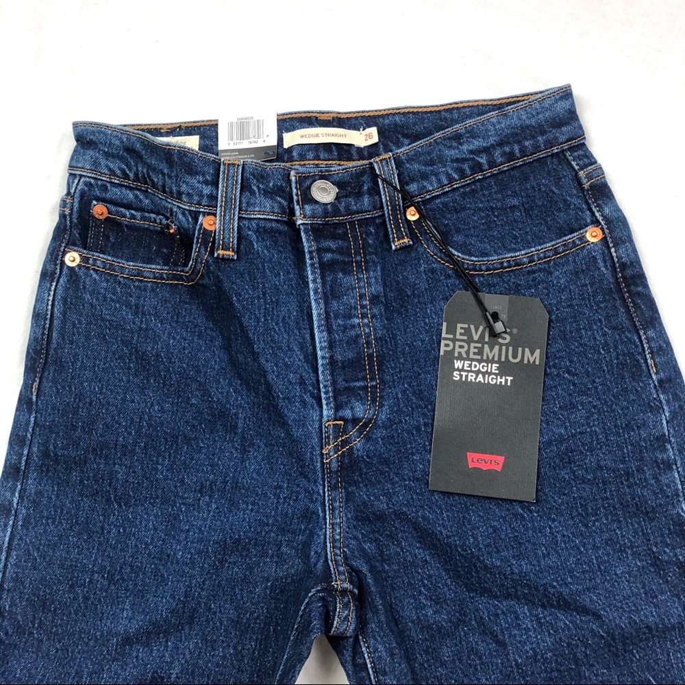 NWT Levi's Wedgie Fit Straight-Leg Jeans - Picture 5 of 8